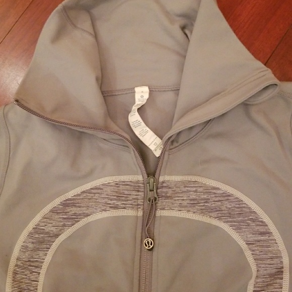 Lululemon Jacket - Picture 2 of 6
